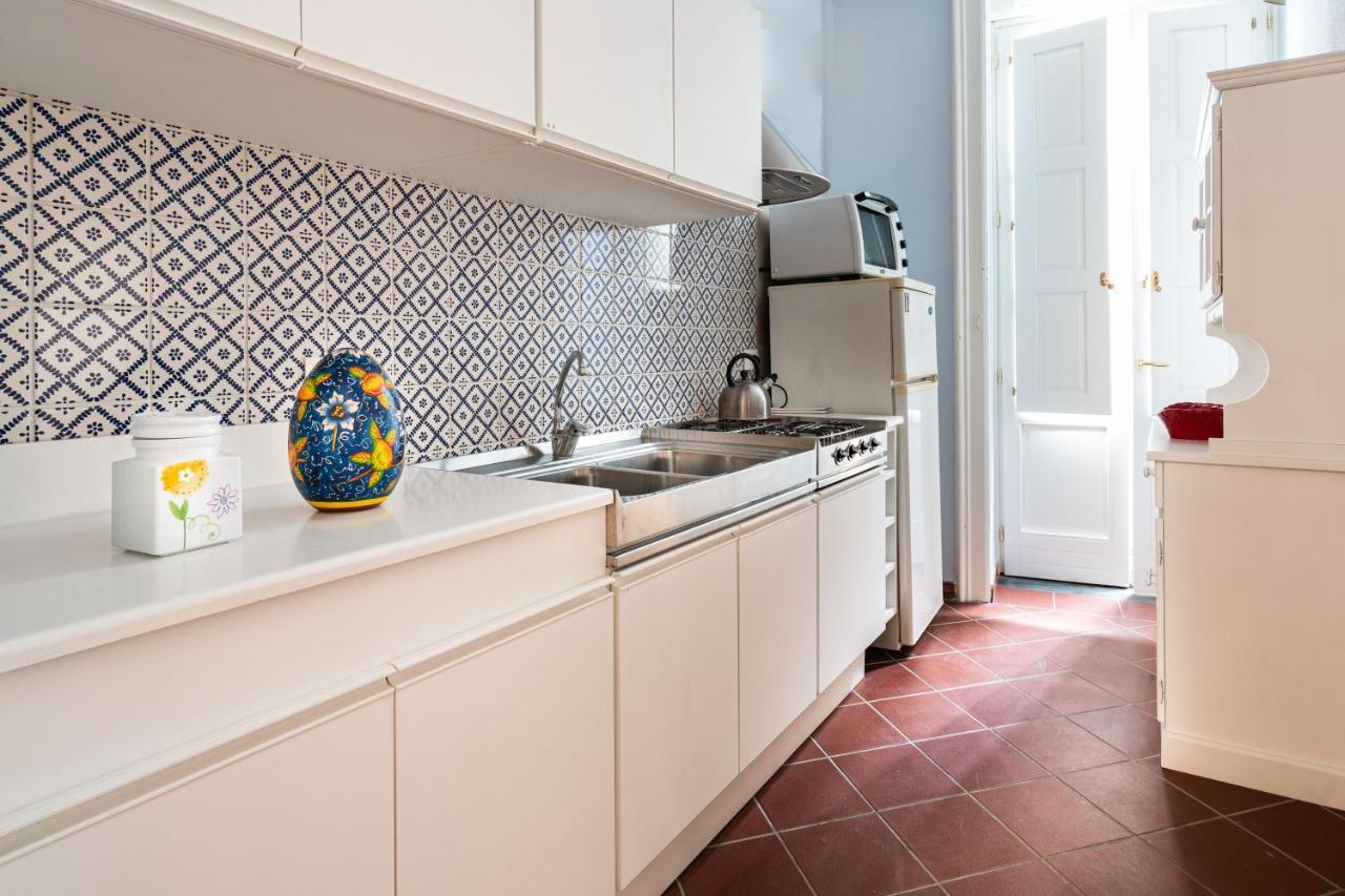 I Tre Balconi Di Via Roma Apartment Syracuse Exterior photo