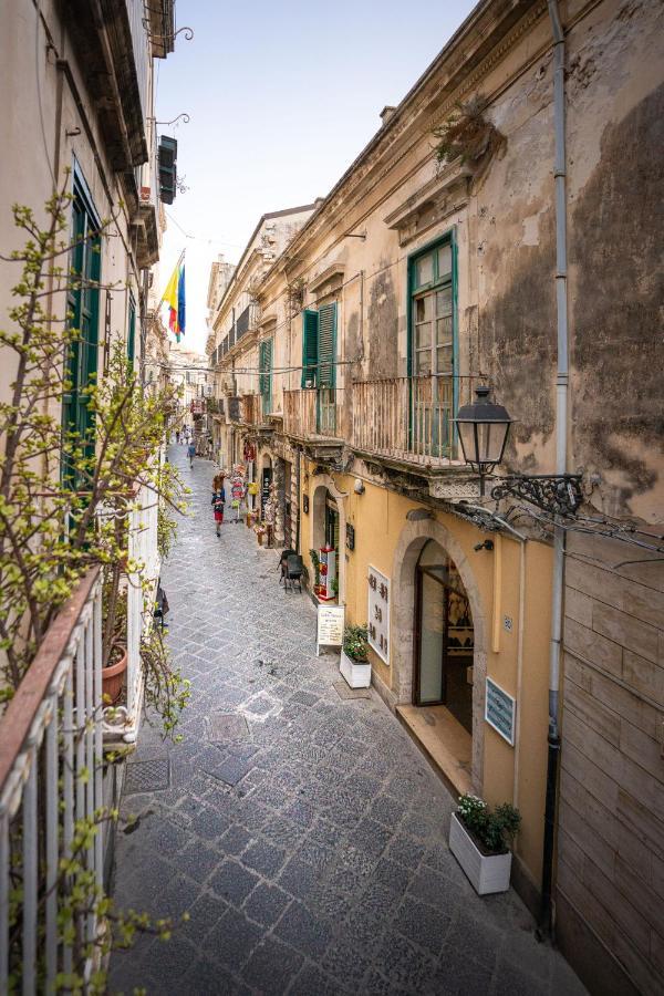 I Tre Balconi Di Via Roma Apartment Syracuse Exterior photo